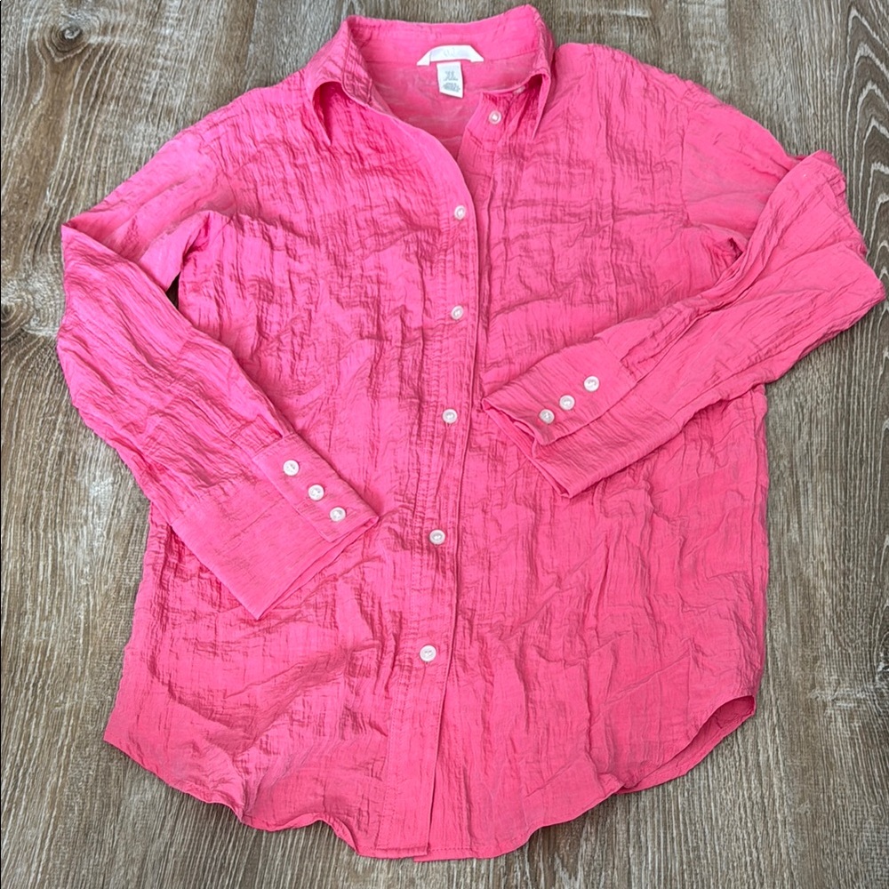H&M Women’s Pink Crinkle Button-Up Shirt